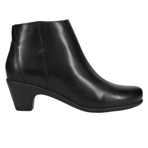 Easy Spirit Classic Black Ankle Booties